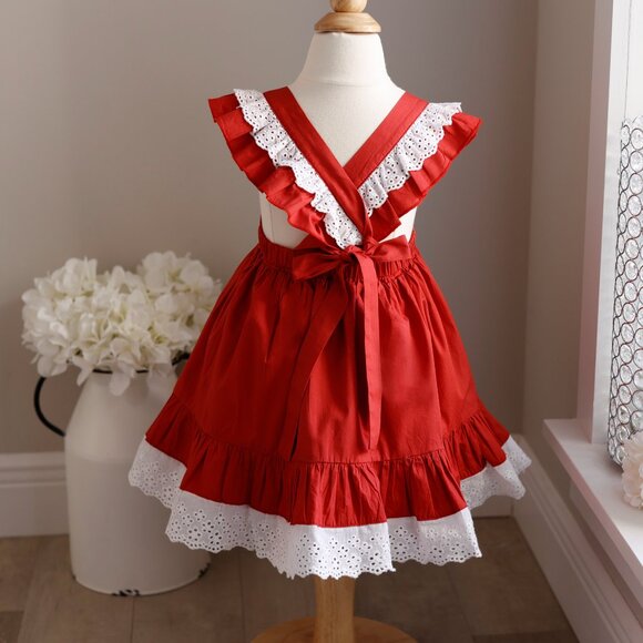 Red Pinafore Dress Embroidered Lace Eyelet Trim Size 2T/3T Perfect Condition - Picture 2 of 7